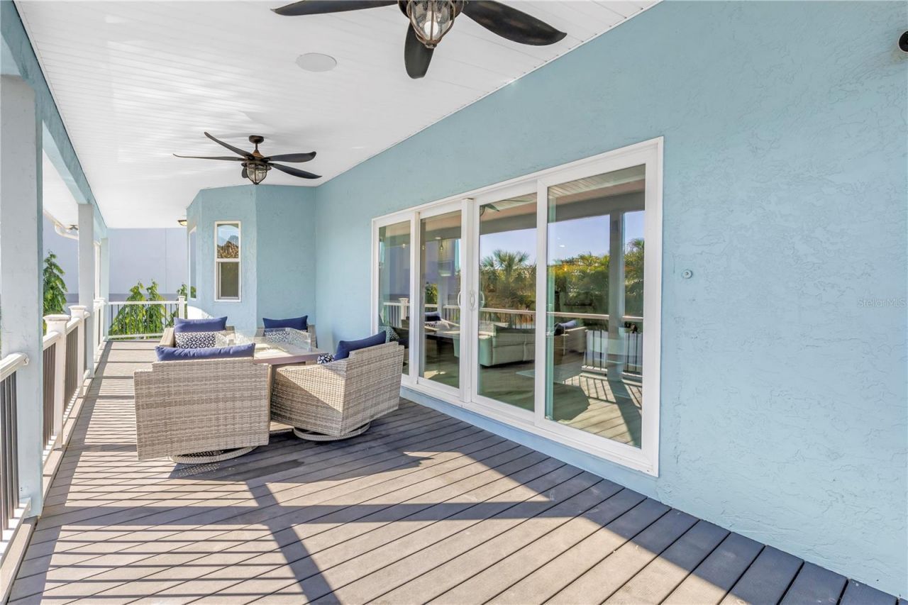 289 8th Avenue N, Tierra Verde, FL 33715 Photo