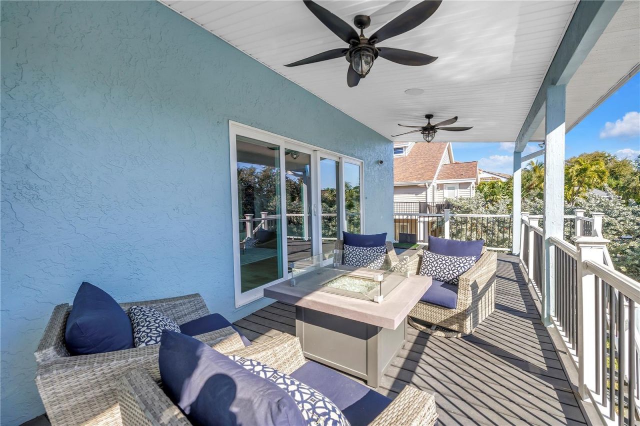 289 8th Avenue N, Tierra Verde, FL 33715 Photo