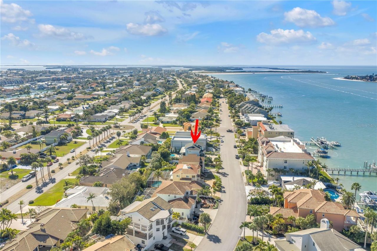 289 8th Avenue N, Tierra Verde, FL 33715 Photo