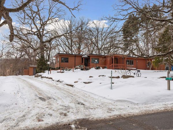 306 Floral Drive W, Shoreview, MN 55126