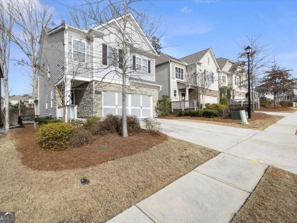 6379 Crosscreek Lane, Flowery Branch, GA 30542