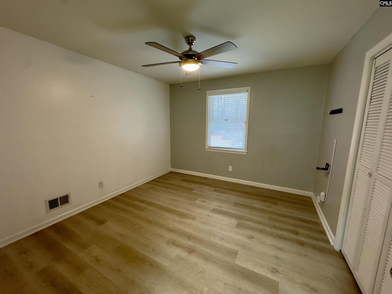 1071 Elgin Road Photo 27