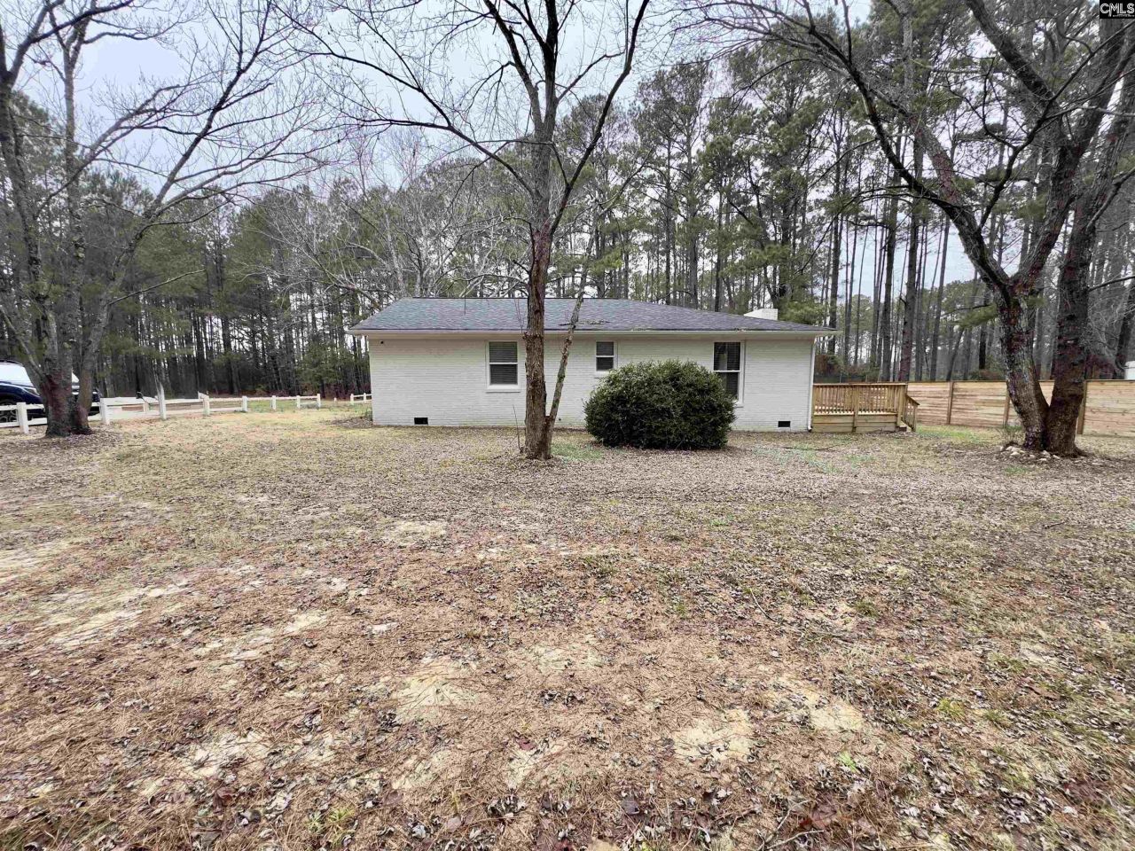 1071 Elgin Road Photo 7