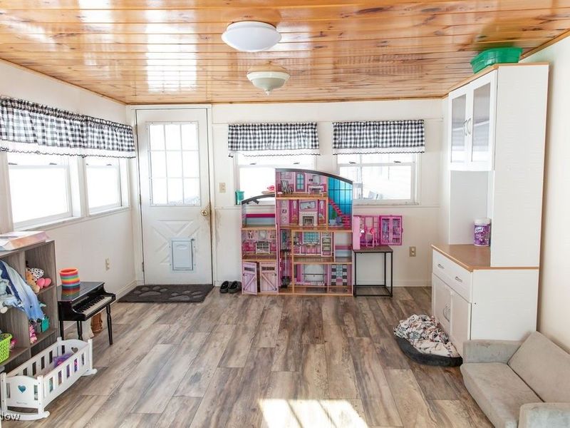 602 W Fernwood Avenue, Toronto, OH 43964 Photo 11