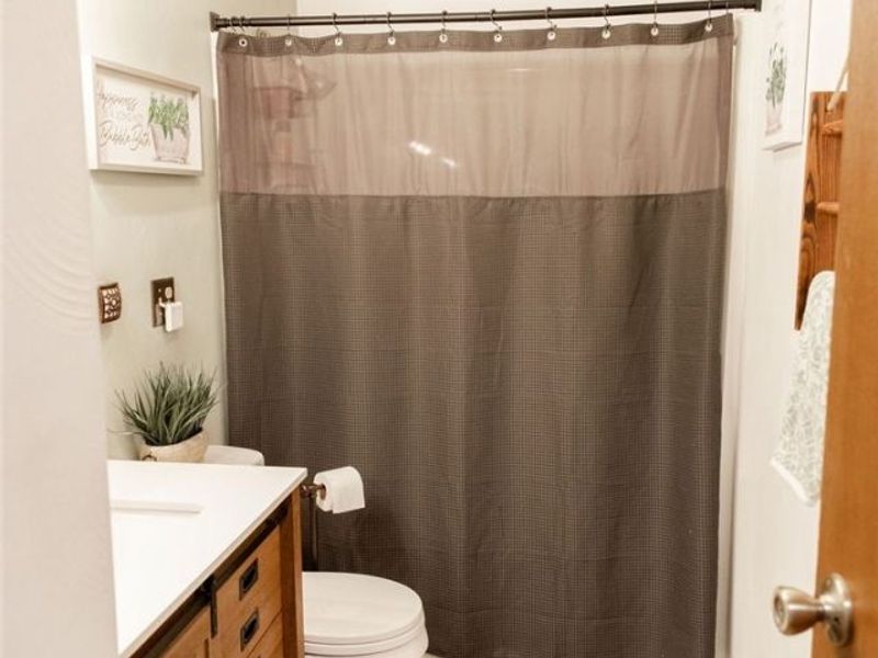 602 W Fernwood Avenue, Toronto, OH 43964 Photo 18