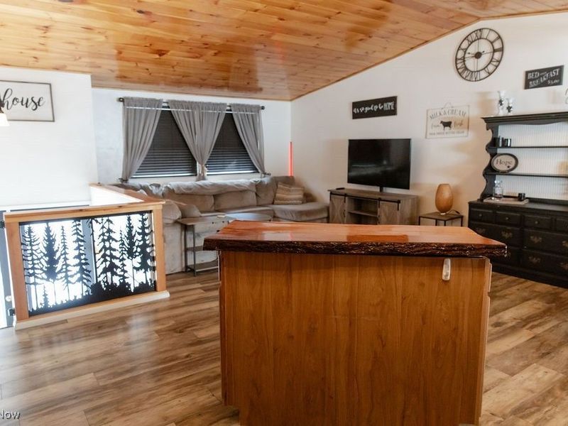 602 W Fernwood Avenue, Toronto, OH 43964 Photo 5