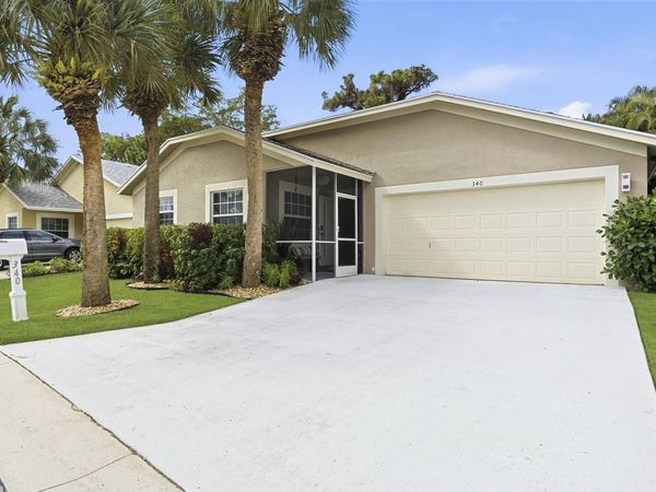 340 Hammocks Trail, Greenacres, FL 33413