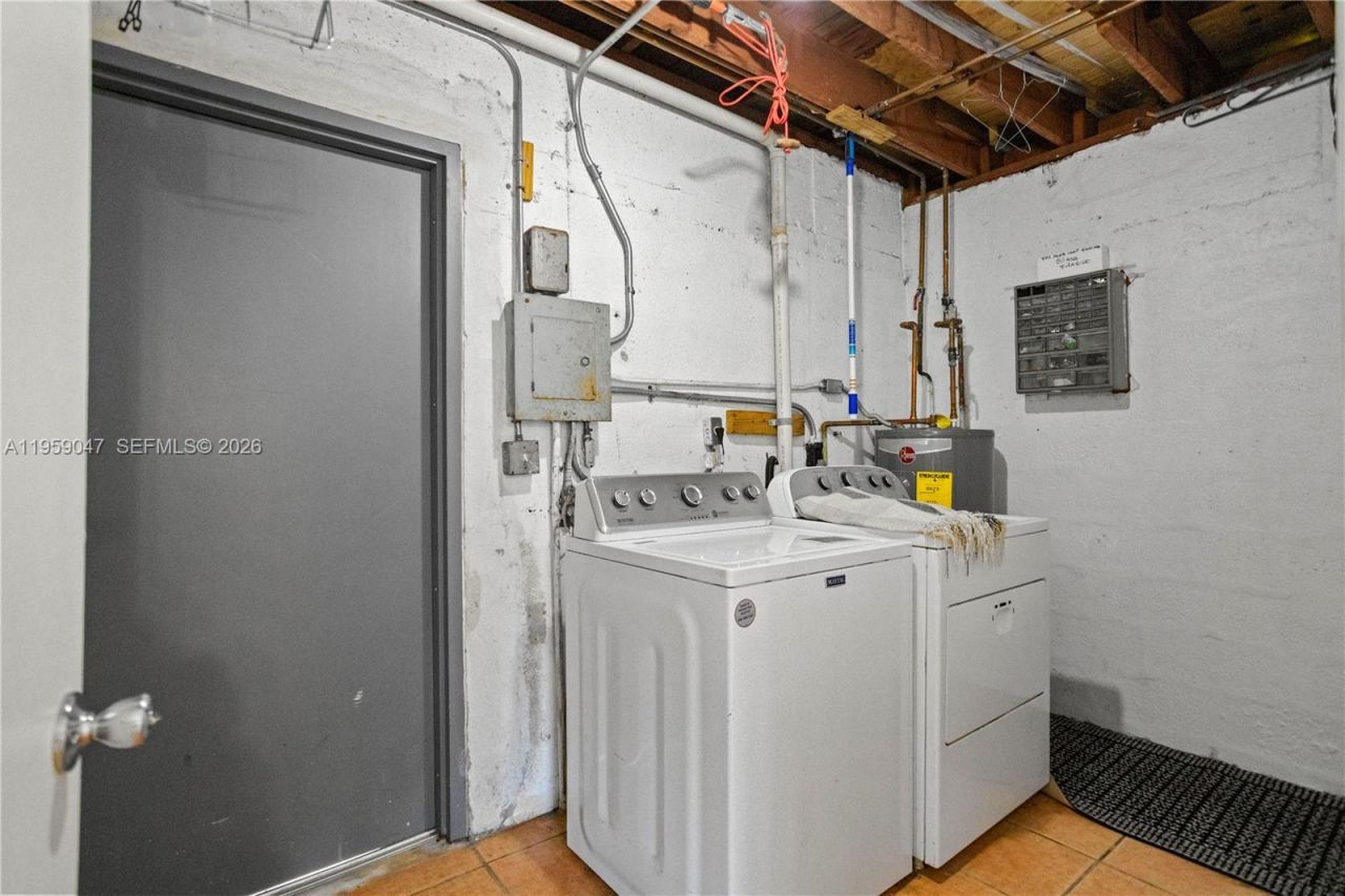 6331 SW 62nd Ter, South Miami, FL 33143 Photo