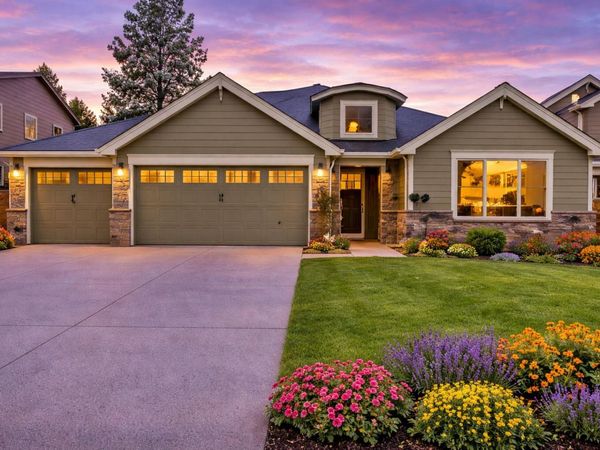 61100 SE Stari Most Loop, Bend, OR 97702