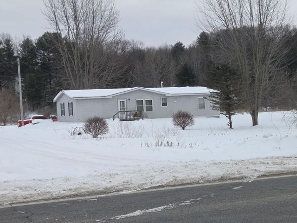 13774 S Maple Island Road, Twin Lake, MI 49457