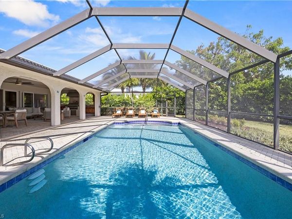 4916 Crayton RD, NAPLES, FL 34103