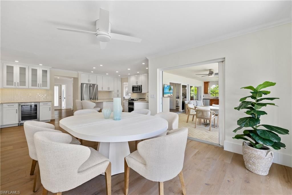 4916 Crayton Rd, Naples, FL 34103 Photo