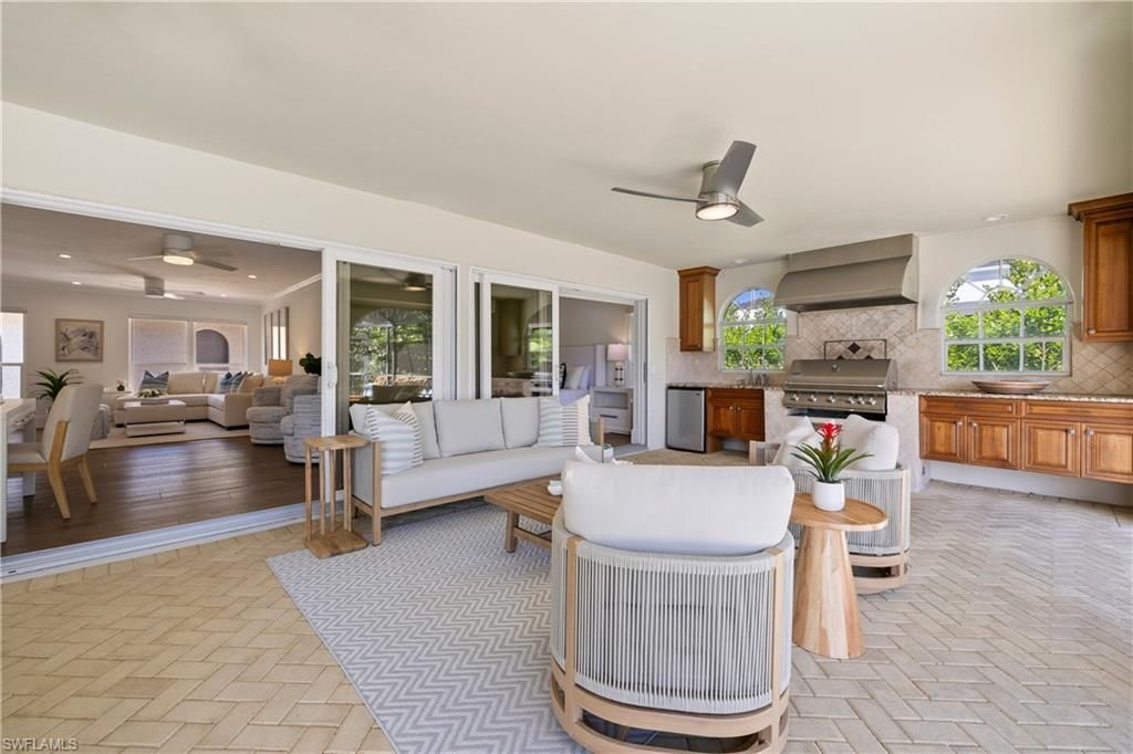 4916 Crayton Rd, Naples, FL 34103 Photo