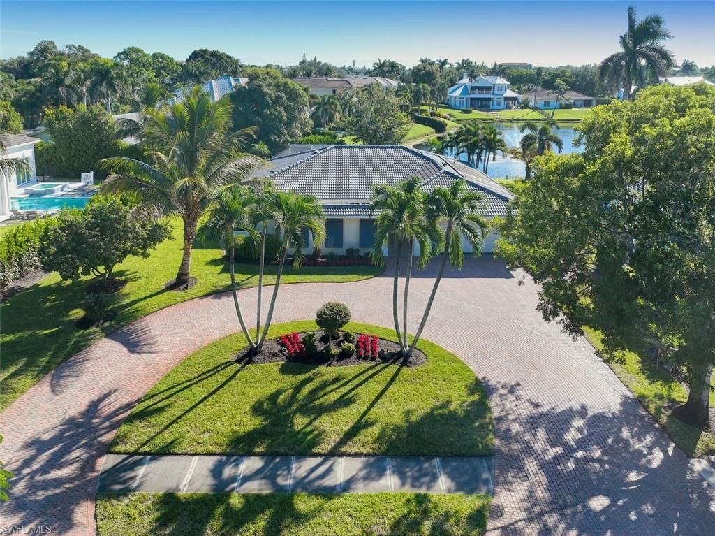 4916 Crayton Rd, Naples, FL 34103 Photo