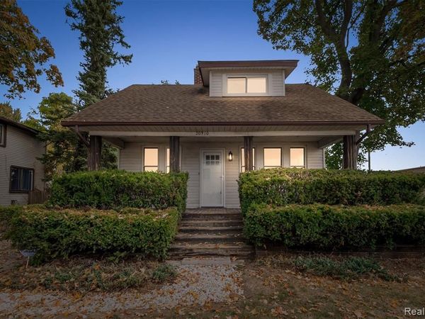 20910 Collingham Avenue, Farmington, MI 48336