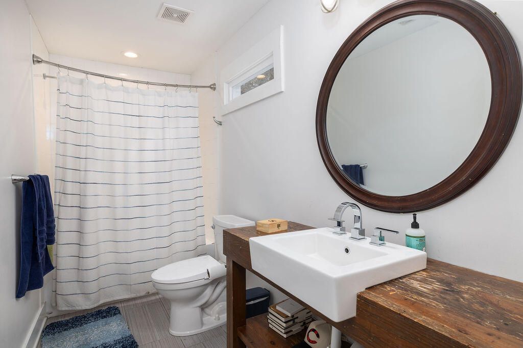 381 Sumter Street Photo 16