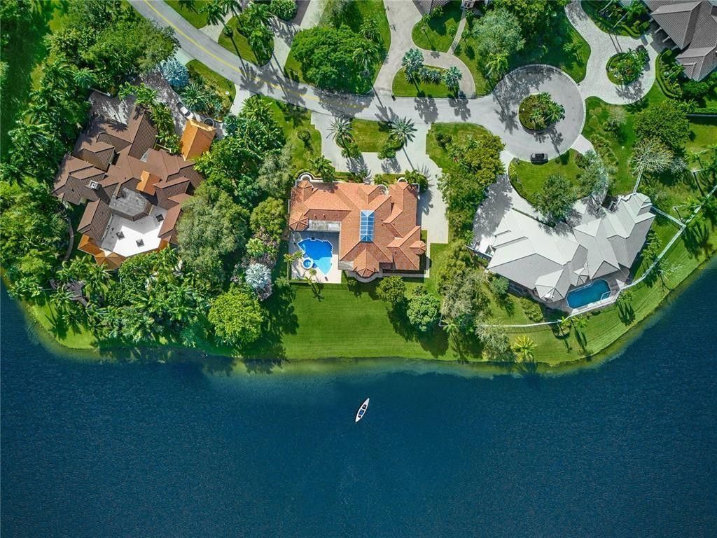 2939 Paddock Lane, Weston, FL 33331 Photo