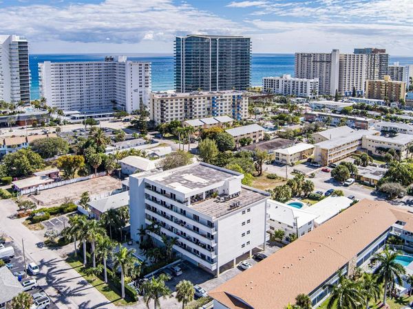 3212 NE 12th St, Unit 502, Pompano Beach, FL 33062