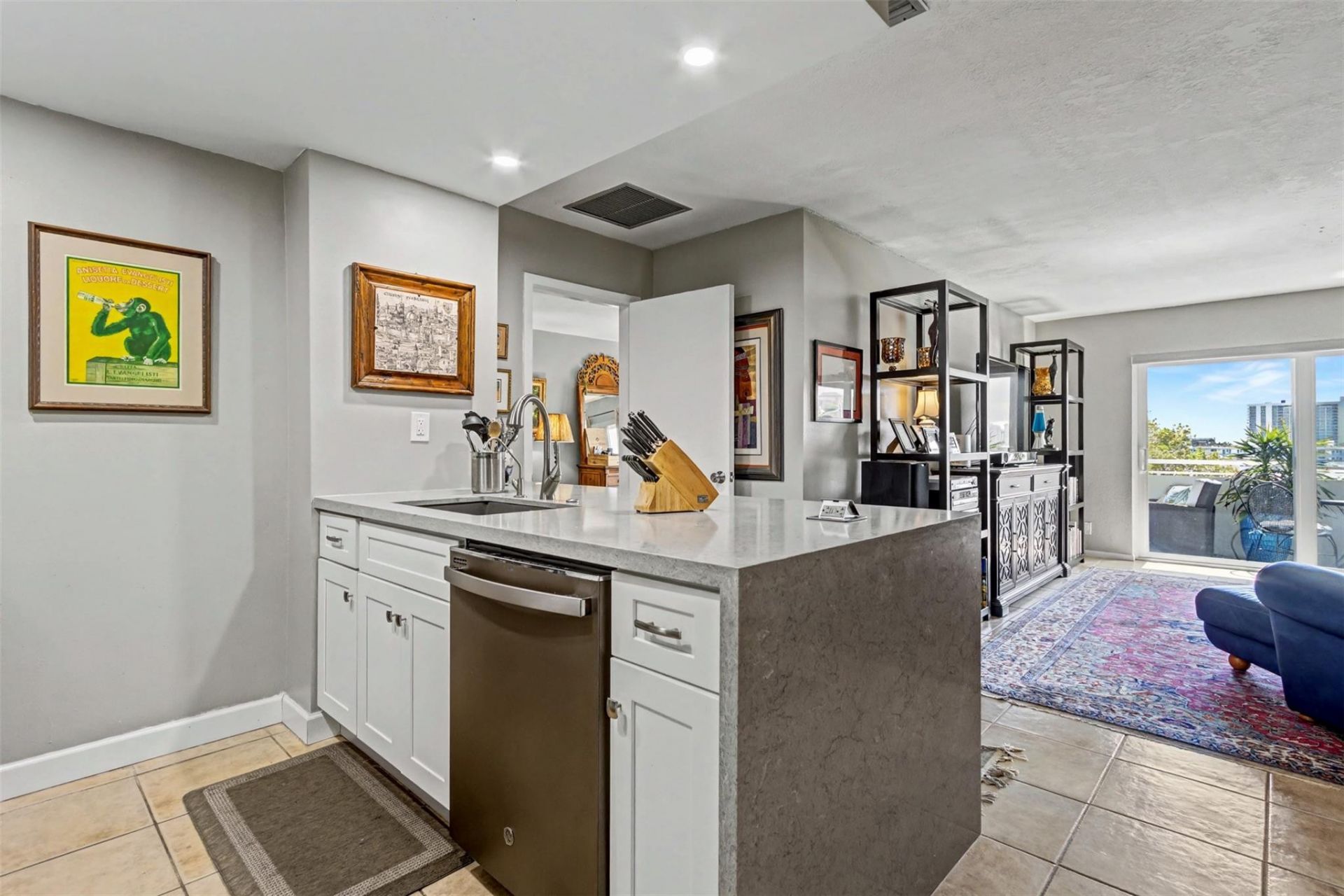 3212 NE 12th Street, Unit 502, Pompano Beach, FL 33062 Photo