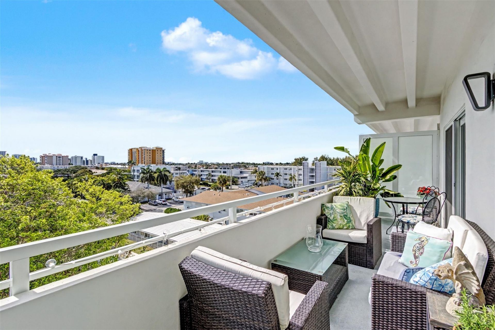 3212 NE 12th Street, Unit 502, Pompano Beach, FL 33062 Photo