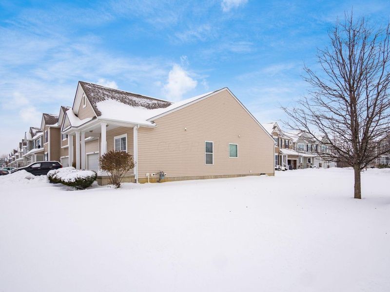 8674 Aconite Drive, Unit 460, Blacklick, OH 43004 Photo 33