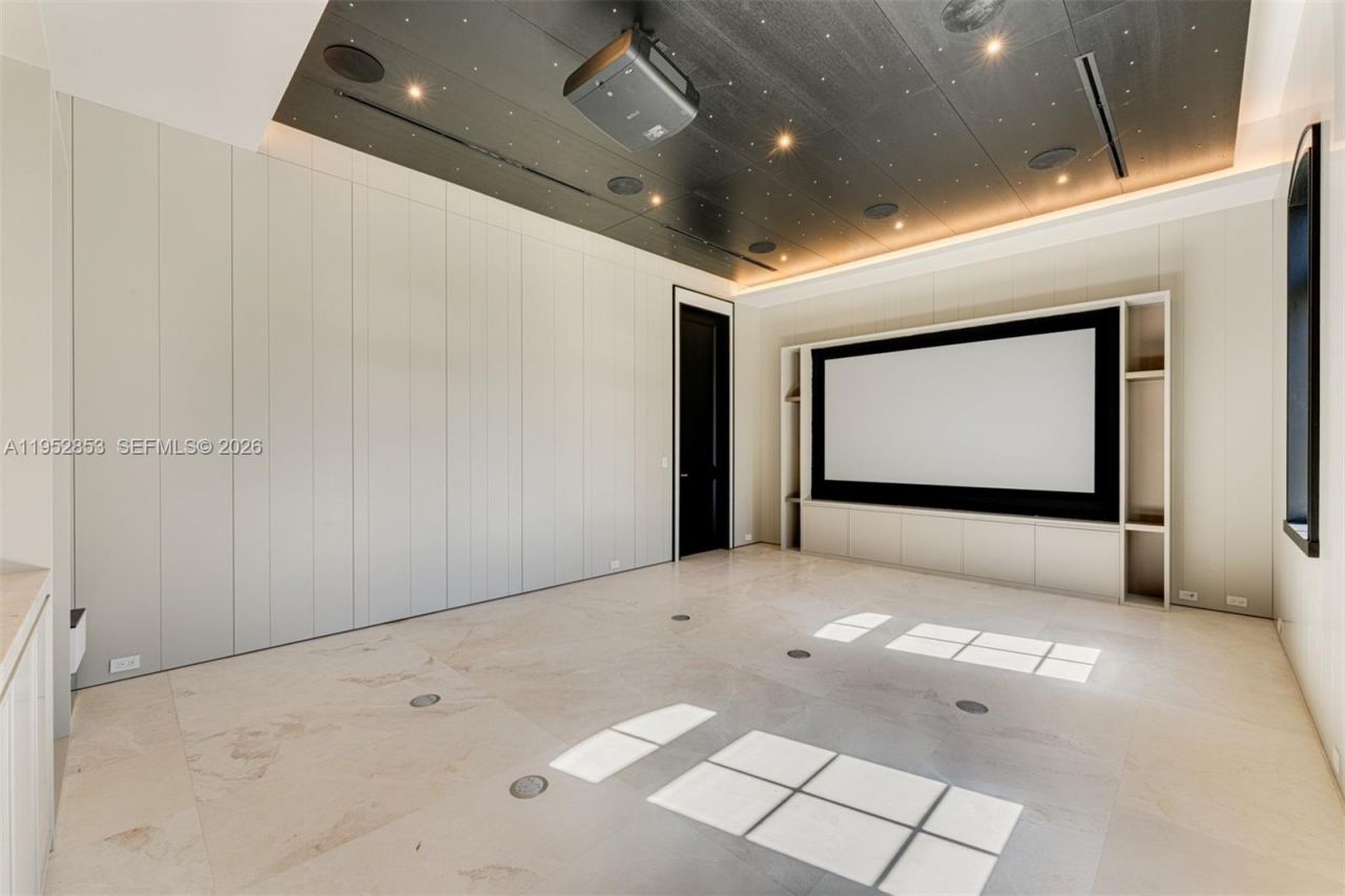 5901 SW 107th St, Pinecrest, FL 33156 Photo