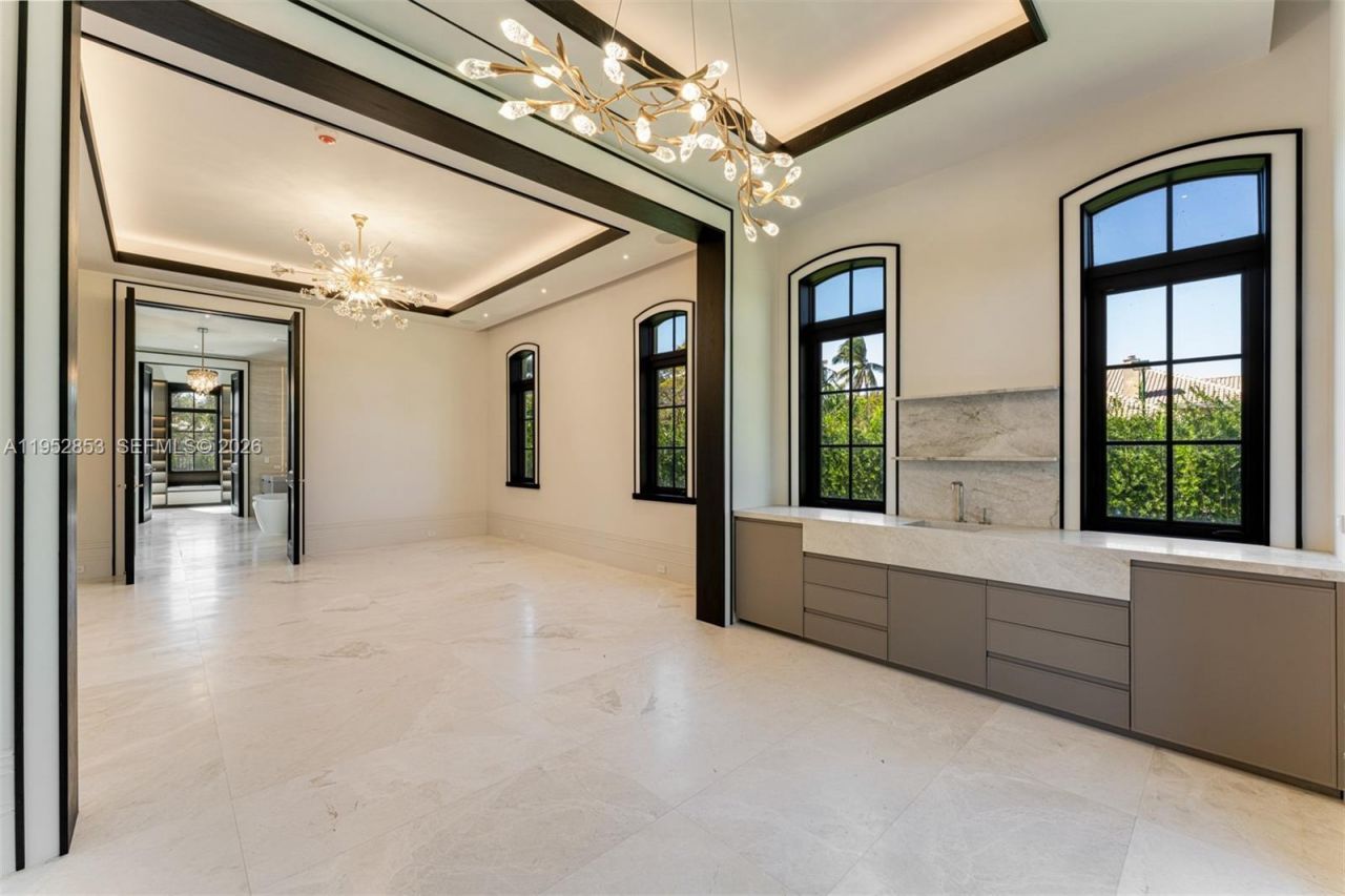 5901 SW 107th St, Pinecrest, FL 33156 Photo