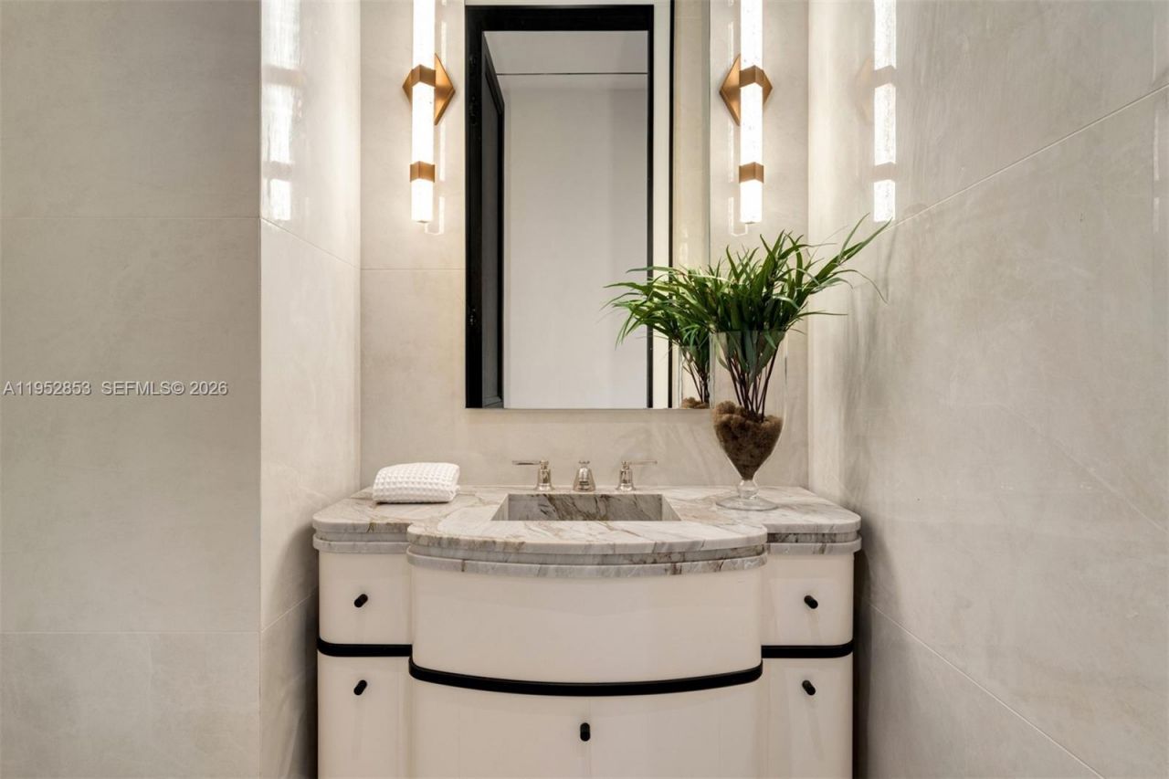 5901 SW 107th St, Pinecrest, FL 33156 Photo