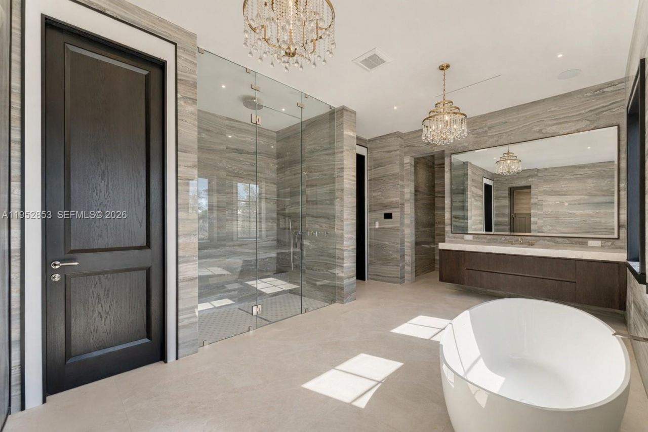 5901 SW 107th St, Pinecrest, FL 33156 Photo