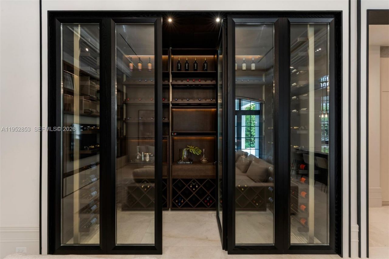 5901 SW 107th St, Pinecrest, FL 33156 Photo