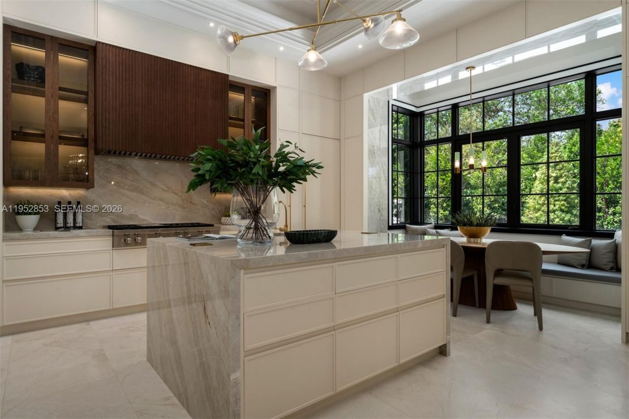 5901 SW 107th St, Pinecrest, FL 33156 Photo