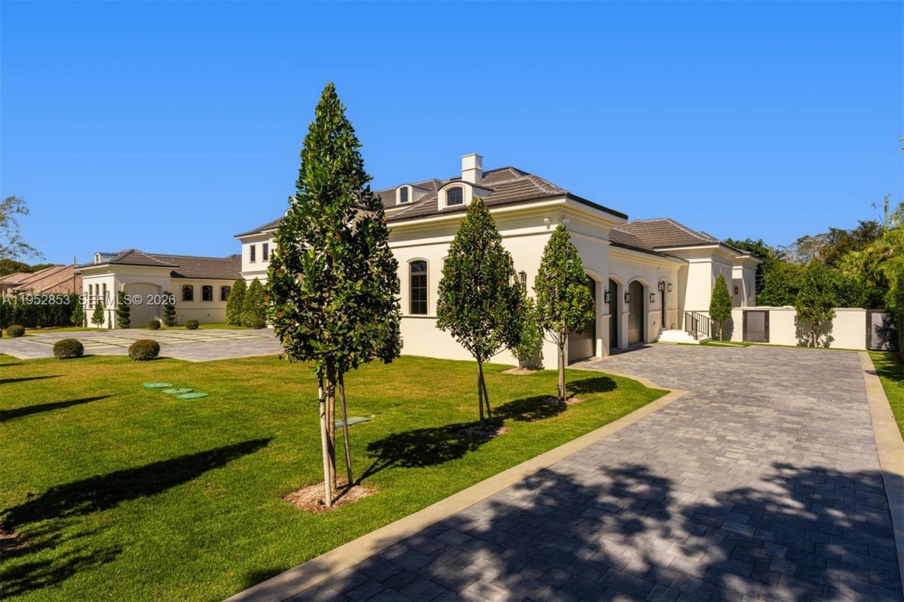 5901 SW 107th St, Pinecrest, FL 33156 Photo