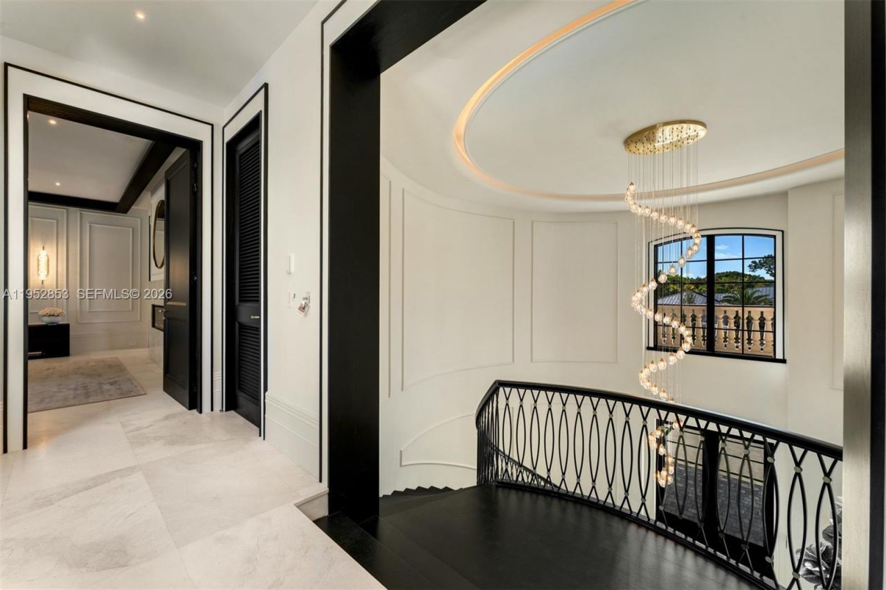 5901 SW 107th St, Pinecrest, FL 33156 Photo