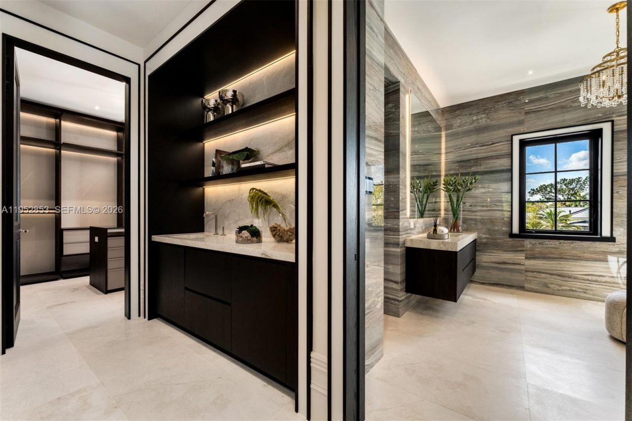 5901 SW 107th St, Pinecrest, FL 33156 Photo