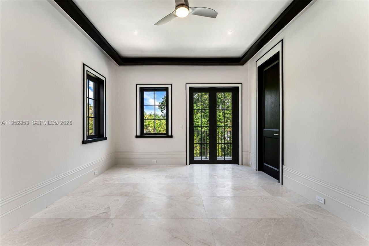 5901 SW 107th St, Pinecrest, FL 33156 Photo