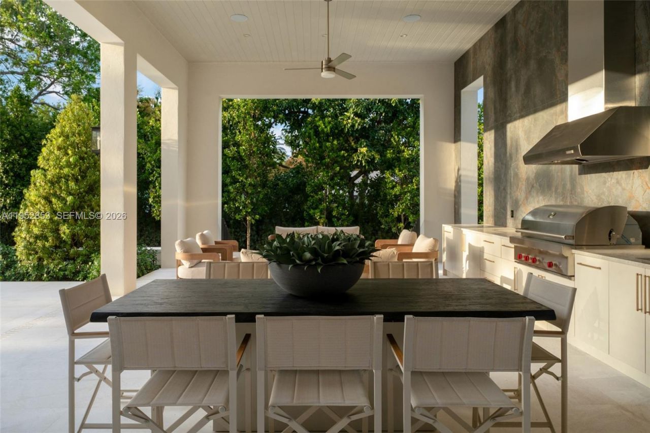 5901 SW 107th St, Pinecrest, FL 33156 Photo