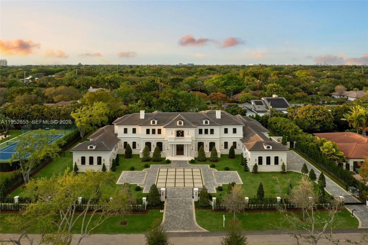 5901 SW 107th St, Pinecrest, FL 33156 Photo