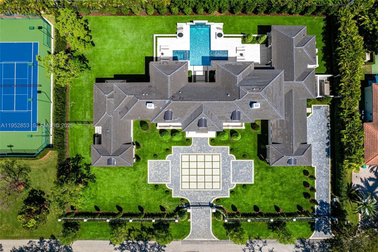 5901 SW 107th St, Pinecrest, FL 33156 Photo