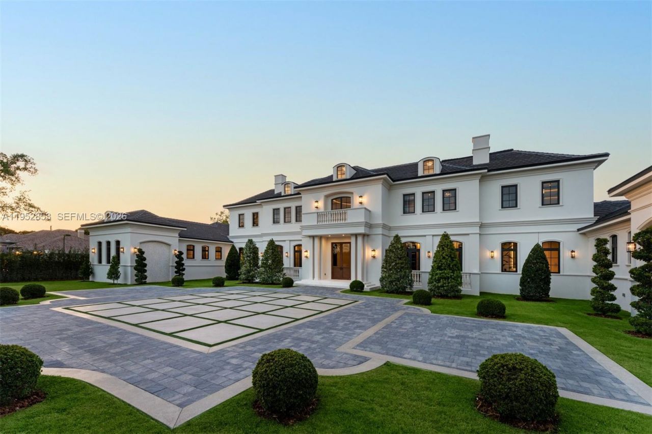 5901 SW 107th St, Pinecrest, FL 33156 Photo