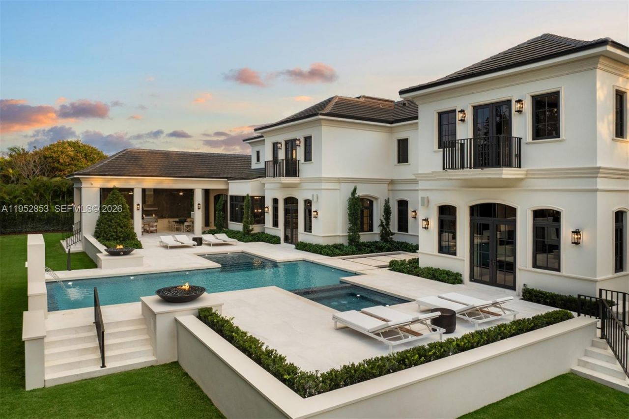 5901 SW 107th St, Pinecrest, FL 33156 Photo