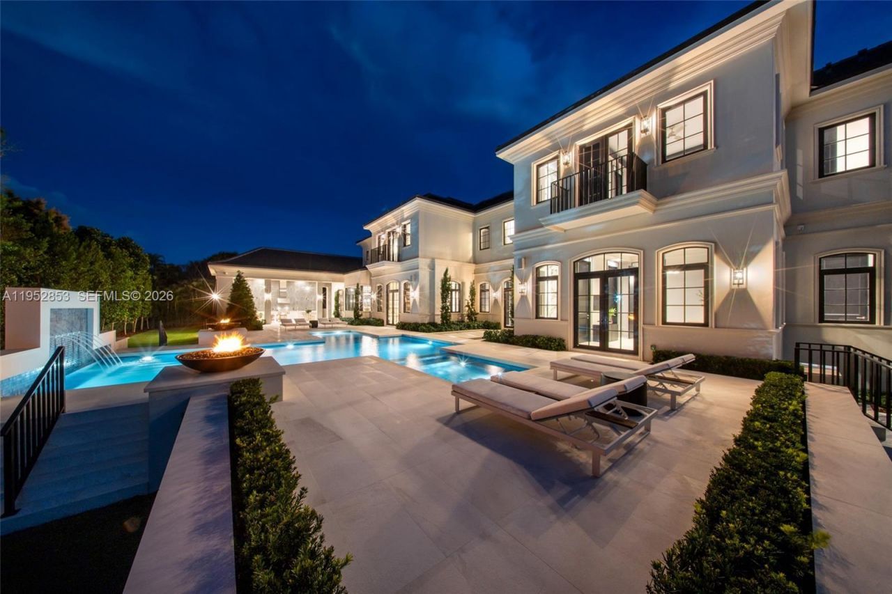 5901 SW 107th St, Pinecrest, FL 33156 Photo