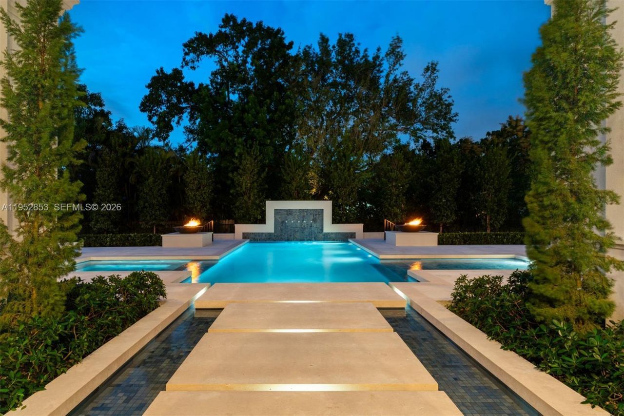 5901 SW 107th St, Pinecrest, FL 33156 Photo