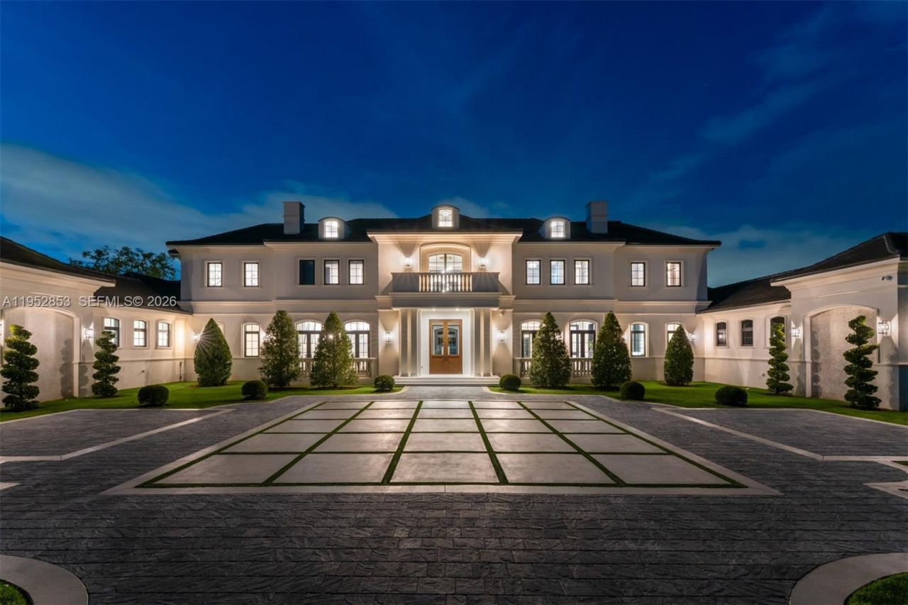 5901 SW 107th St, Pinecrest, FL 33156 Photo