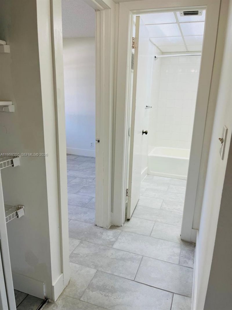 3001 NW 48th Ave, Unit 144, Lauderdale Lakes, FL 33313 Photo