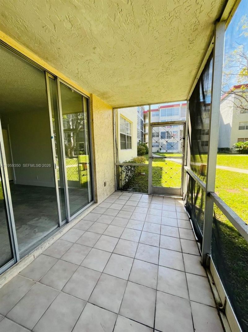 3001 NW 48th Ave, Unit 144, Lauderdale Lakes, FL 33313 Photo