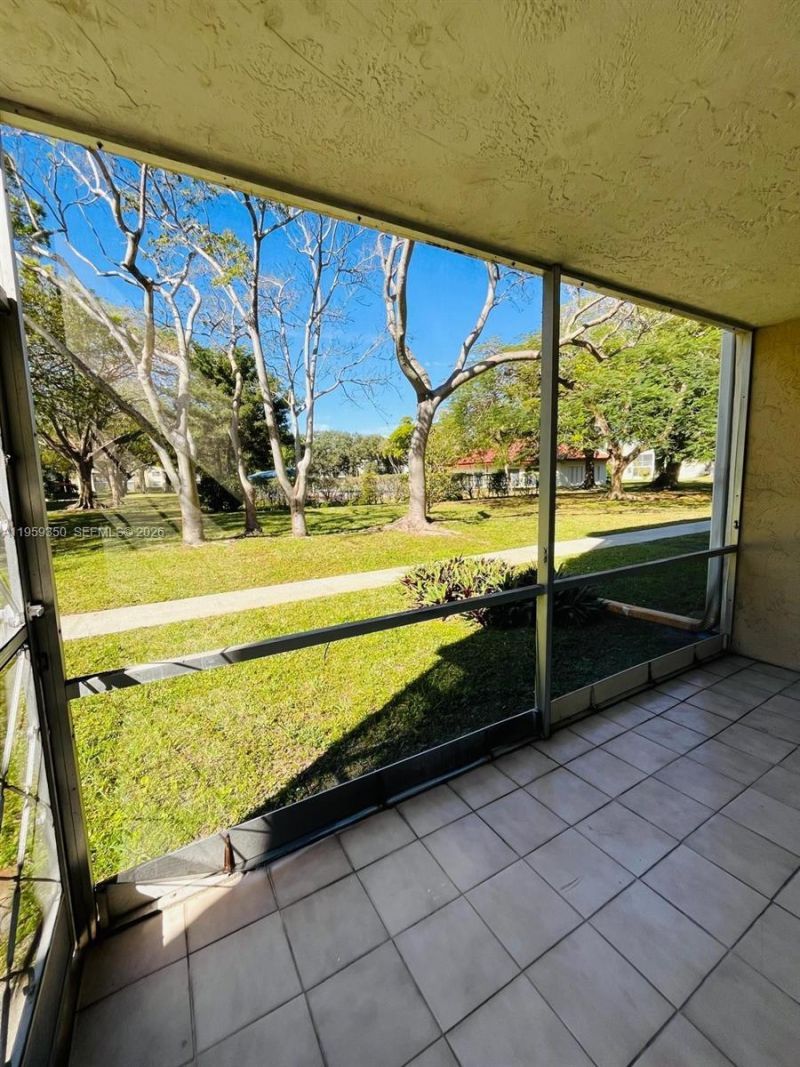 3001 NW 48th Ave, Unit 144, Lauderdale Lakes, FL 33313 Photo