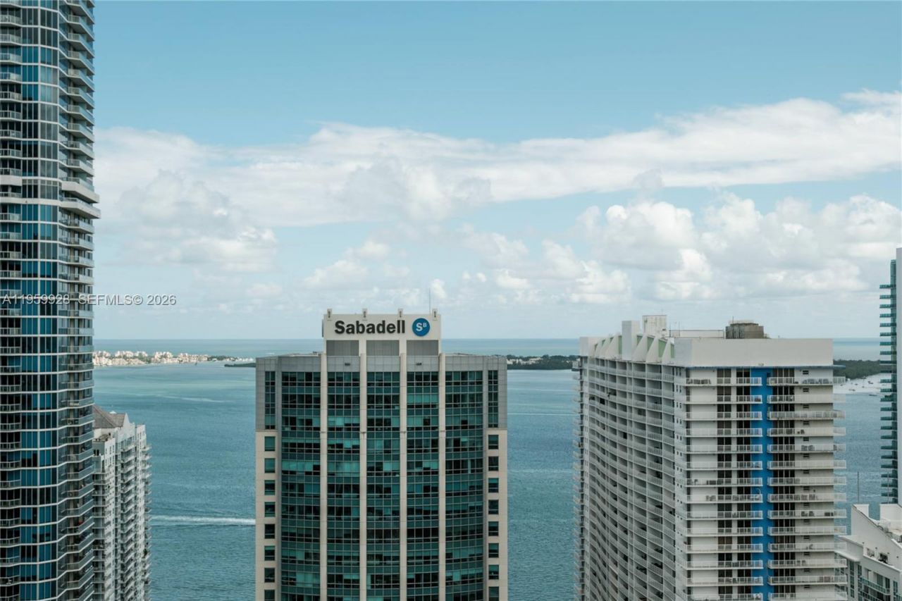 1080 Brickell Ave, Unit 3904, Miami, FL 33131 Photo