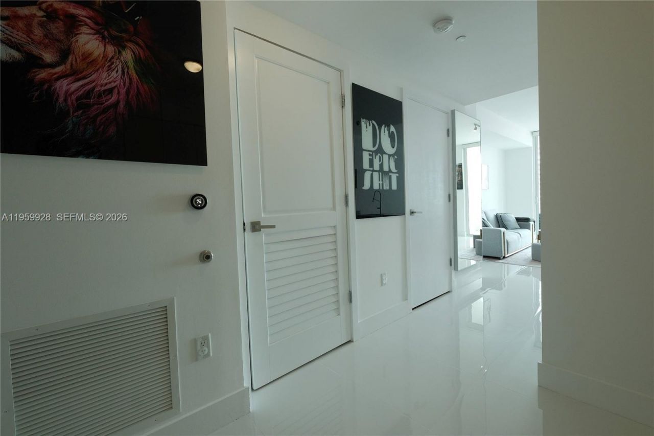 1080 Brickell Ave, Unit 3904, Miami, FL 33131 Photo