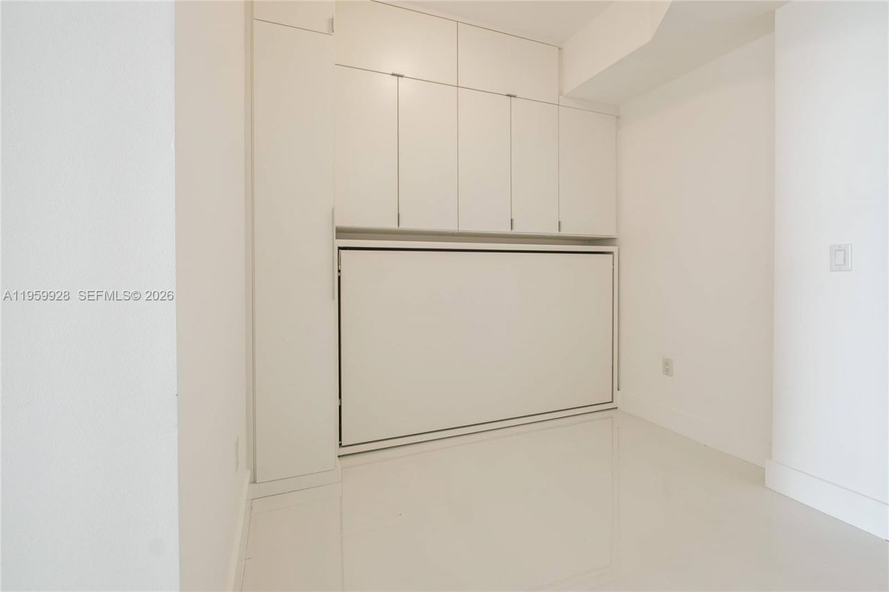 1080 Brickell Ave, Unit 3904, Miami, FL 33131 Photo