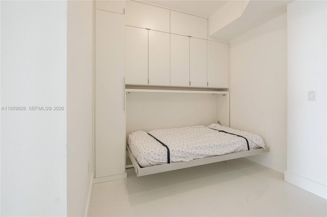 1080 Brickell Ave, Unit 3904, Miami, FL 33131 Photo